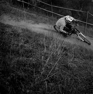 Rower i downhill MTB