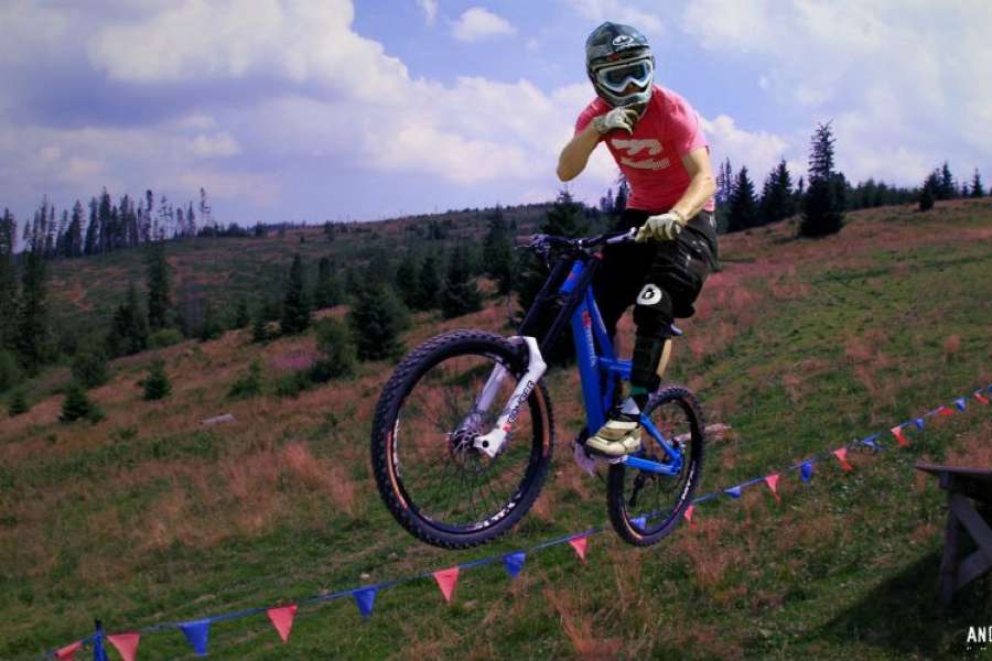 DownHill MTB