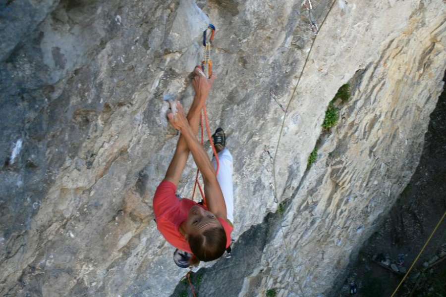 Qspinanie na Jarońcu - 'Myszki', trudność IX-IX