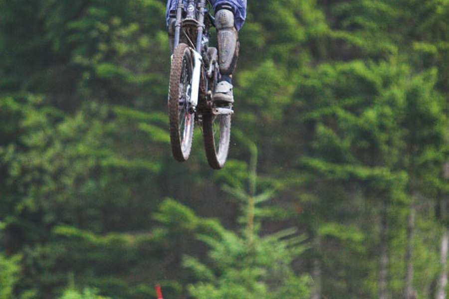 Rower i downhill MTB