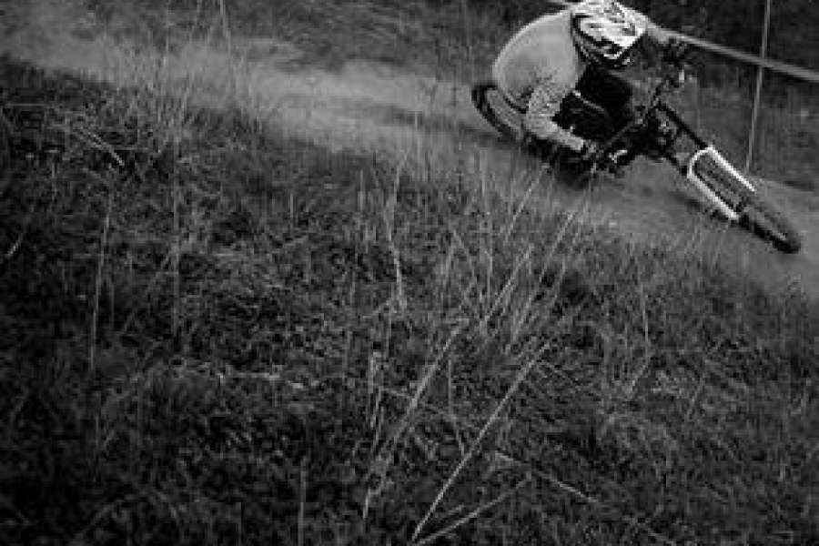 Rower i downhill MTB